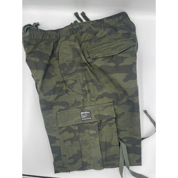 Super DRY Camo Cargo pants Casual‎ Drawstring Waist Pockets Green Size M - Picture 1 of 7